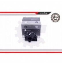 ZAMEK POKRYWY SILNIKA FORD TRANSIT 02-14